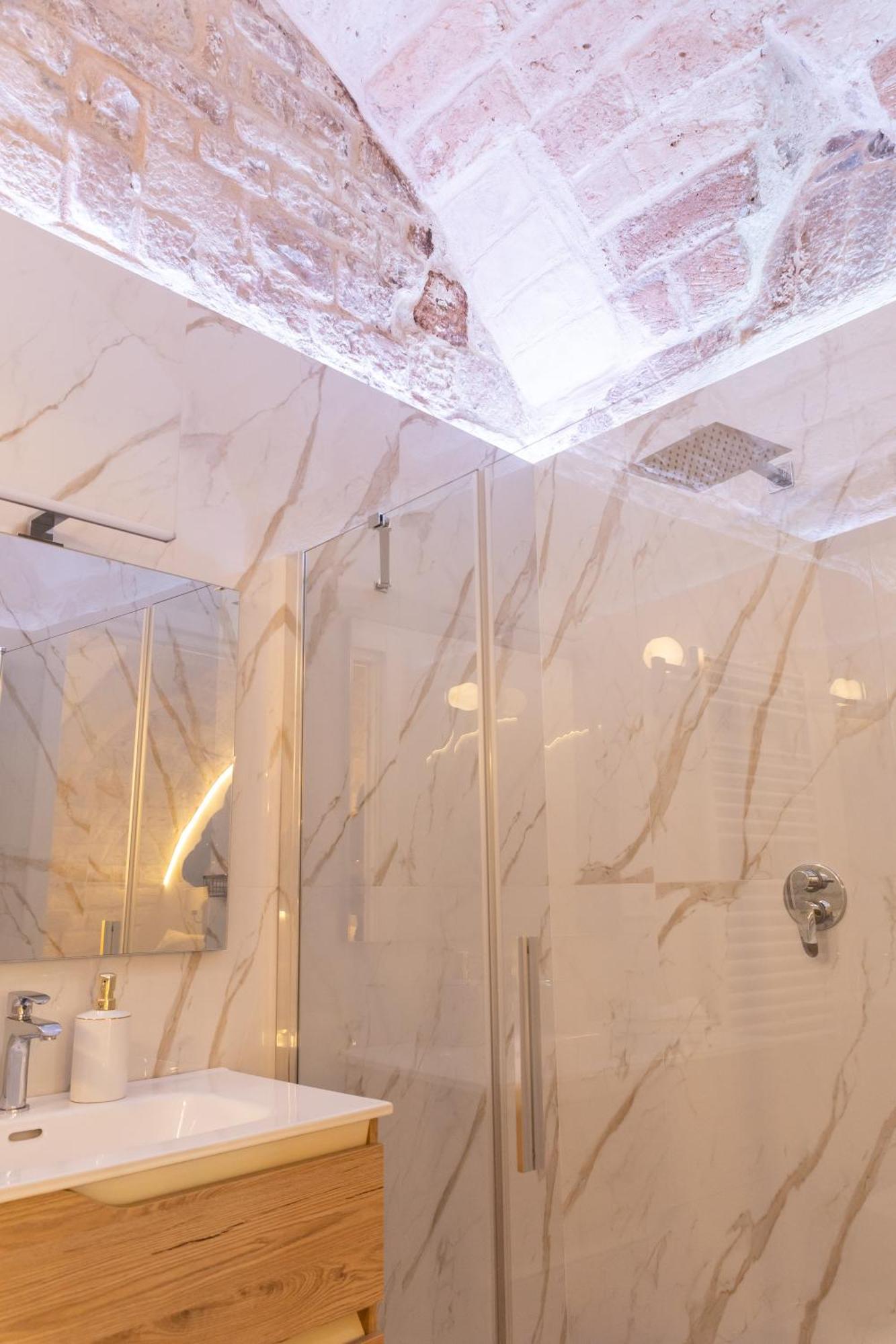 Carola Luxury Room Барі Екстер'єр фото